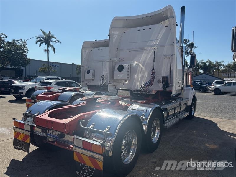 Western Star 4864FXB 6x4 T/A Sleeper Truck Tractor Çekiciler