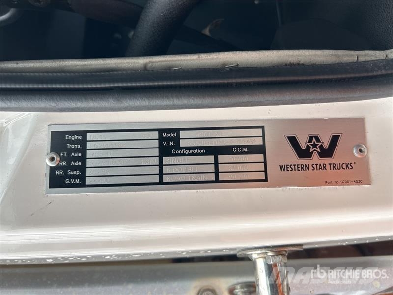 Western Star 4864FXB 6x4 T/A Sleeper Truck Tractor Cavalos mecânicos