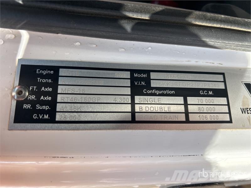 Western Star 4864FXB Stratosphere 6x4 T/A Sleeper Truck Tractor وحدات الجر
