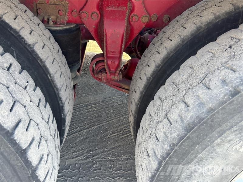 Western Star 4864FXB Stratosphere 6x4 T/A Sleeper Truck Tractor Tractores (camiões)