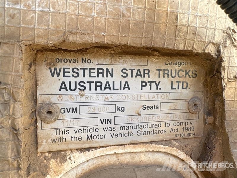 Western Star 4864FXB Stratosphere 6x4 T/A Sleeper Truck Tractor Tractores (camiões)