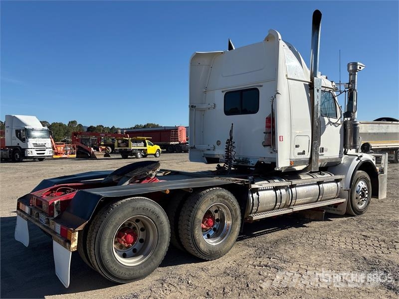 Western Star 4864FXB Stratosphere 6x4 T/A Sleeper Truck Tractor Tractores (camiões)