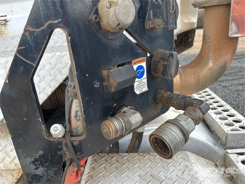 Western Star 4900FX 6x4 T/A Day Cab Truck Tractor Tractores (camiões)
