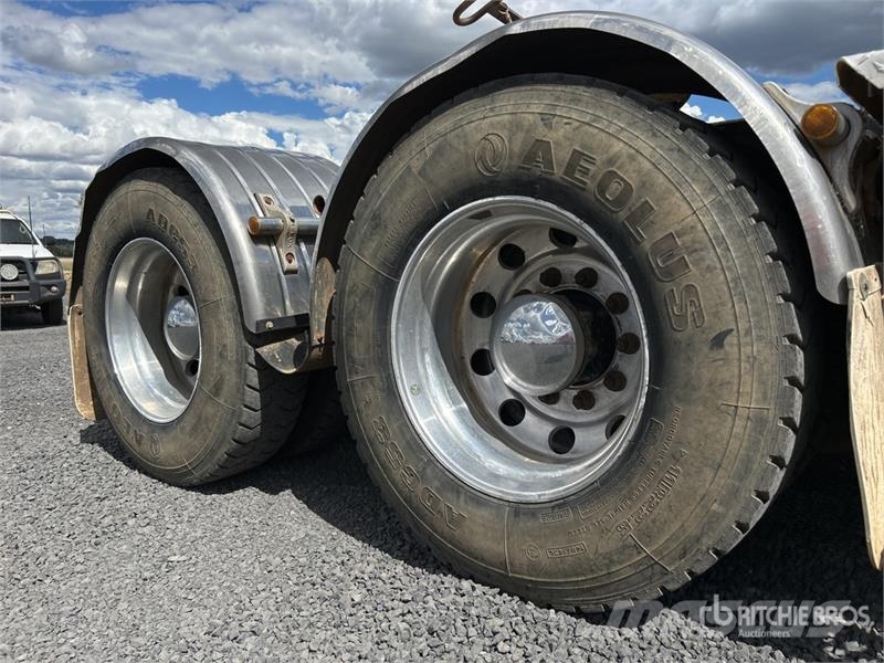Western Star 4900FX 6x4 T/A Day Cab Truck Tractor Tractores (camiões)