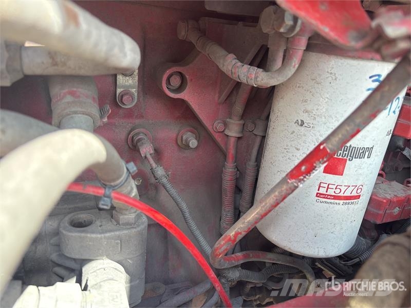 Western Star 4900FXC 6x4 T/A Sleeper Truck Tractor وحدات الجر