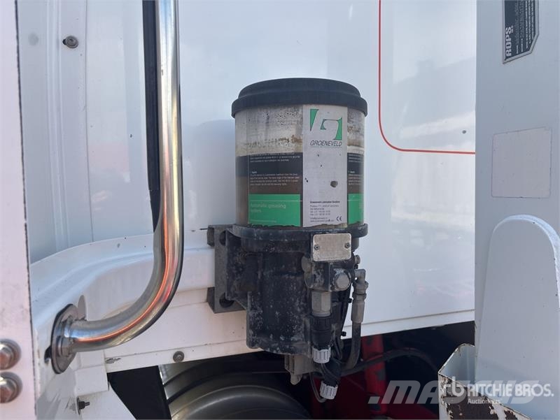Western Star 4900FXC 6x4 T/A Sleeper Truck Tractor 트랙터 유닛