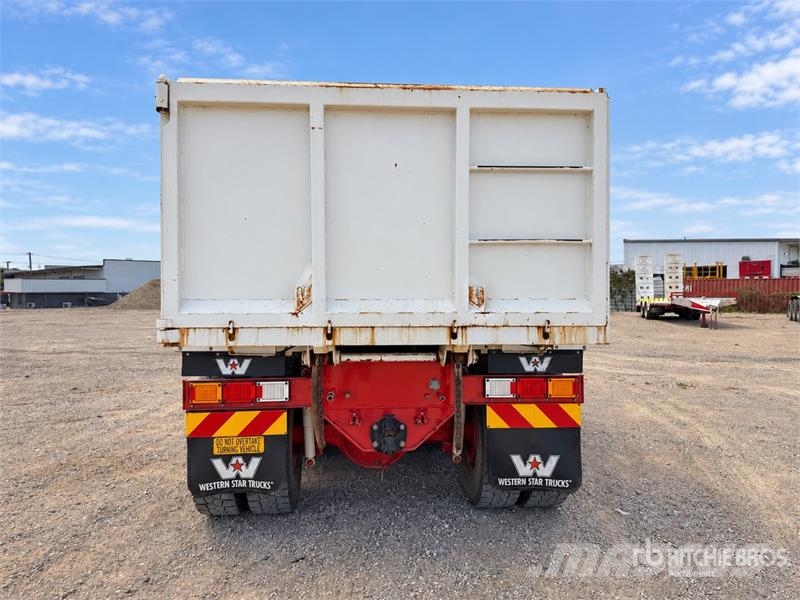 Western Star 4900FXC 6x4 T/A Dump Truck 傾卸式卡車
