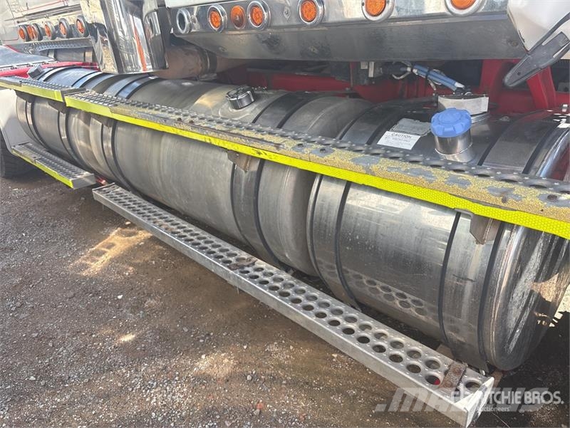 Western Star 4900FXC 6x4 T/A Sleeper Truck Tractor 트랙터 유닛