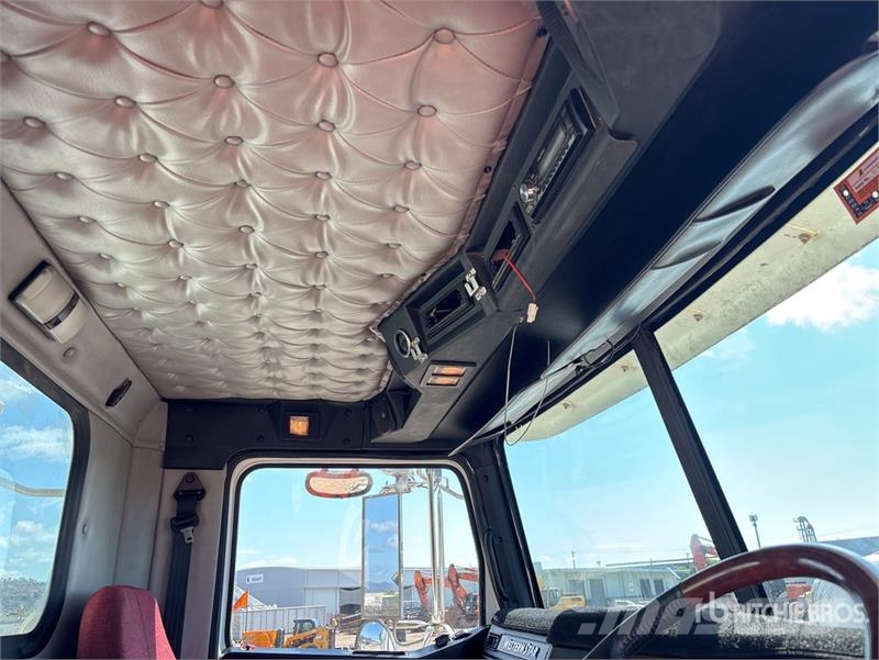 Western Star 4900FXC 6x4 T/A Dump Truck 傾卸式卡車