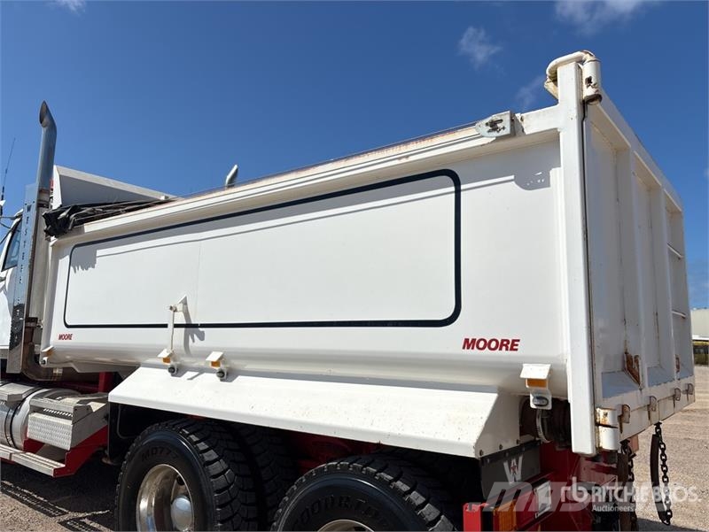 Western Star 4900FXC 6x4 T/A Dump Truck 傾卸式卡車