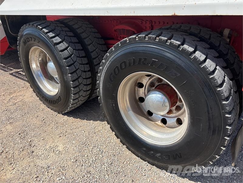 Western Star 4900FXC 6x4 T/A Dump Truck 傾卸式卡車