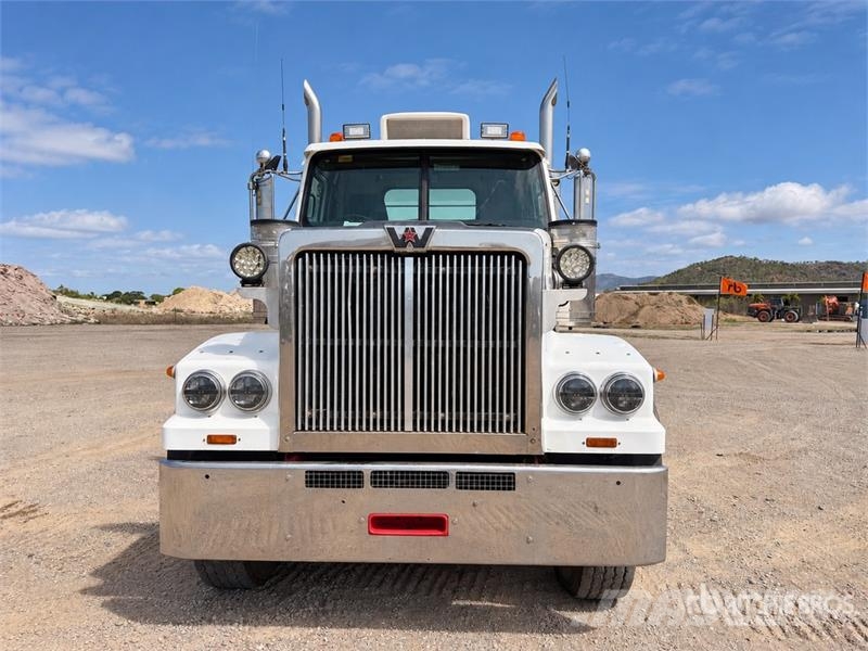 Western Star 4900FXC 6x4 T/A Dump Truck 傾卸式卡車