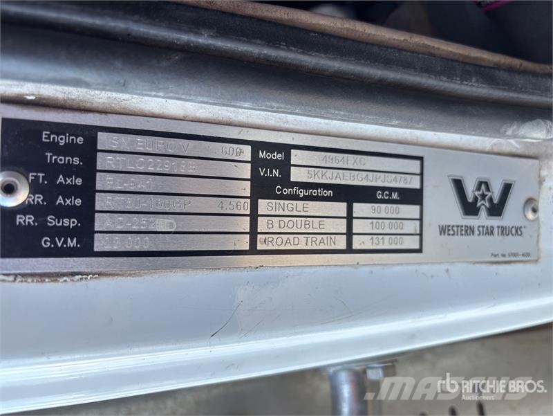 Western Star 4900FXC 6x4 T/A Sleeper Truck Tractor وحدات الجر