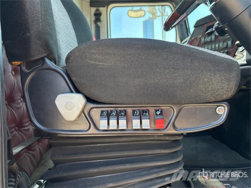 Western Star 4900FXC 6x4 T/A Dump Truck 傾卸式卡車