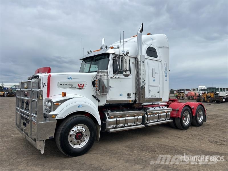 Western Star 4964FXT Stratosphere 6x4 T/A Sleeper Truck Tractor Nyergesvontatók