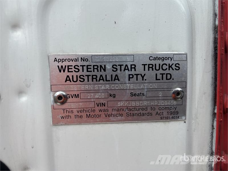 Western Star 5800SS 6x4 T/A Sleeper Truck Tractor Vilcēji