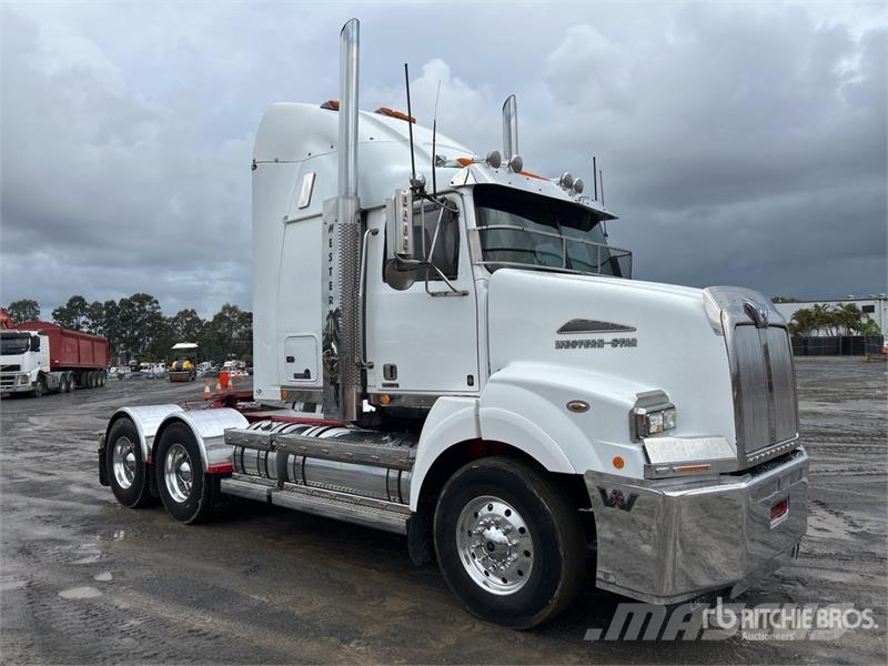 Western Star 5800SS 6x4 T/A Sleeper Truck Tractor Tegljači