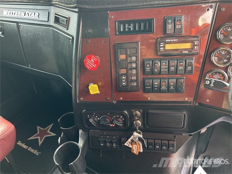 Western Star 5864SS 6x4 T/A Sleeper Truck Tractor Trekkers