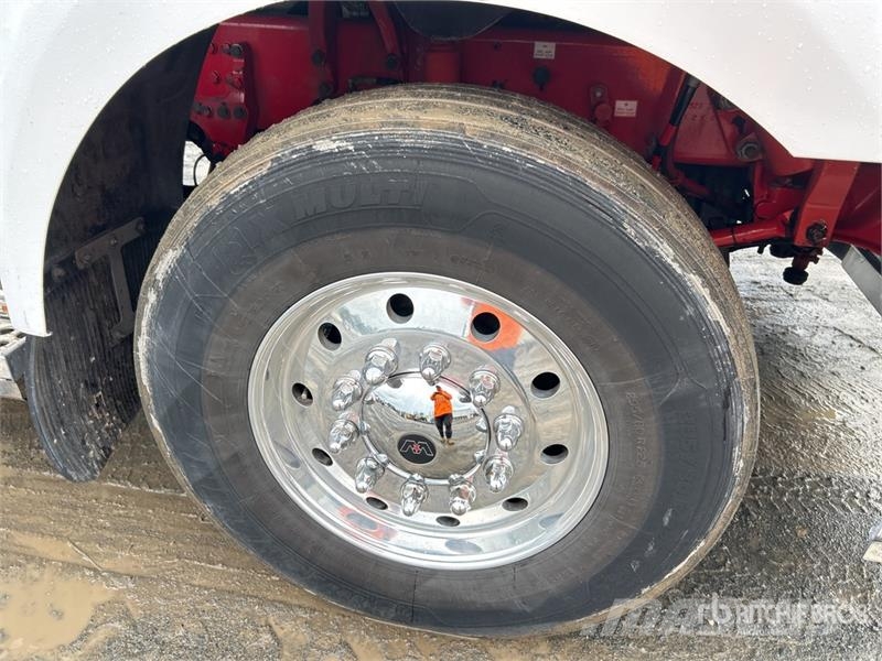 Western Star 5864SS 6x4 T/A Sleeper Truck Tractor Trekkers