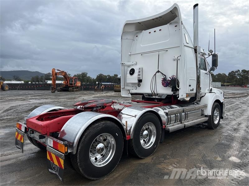 Western Star 5864SS 6x4 T/A Sleeper Truck Tractor Trekkers