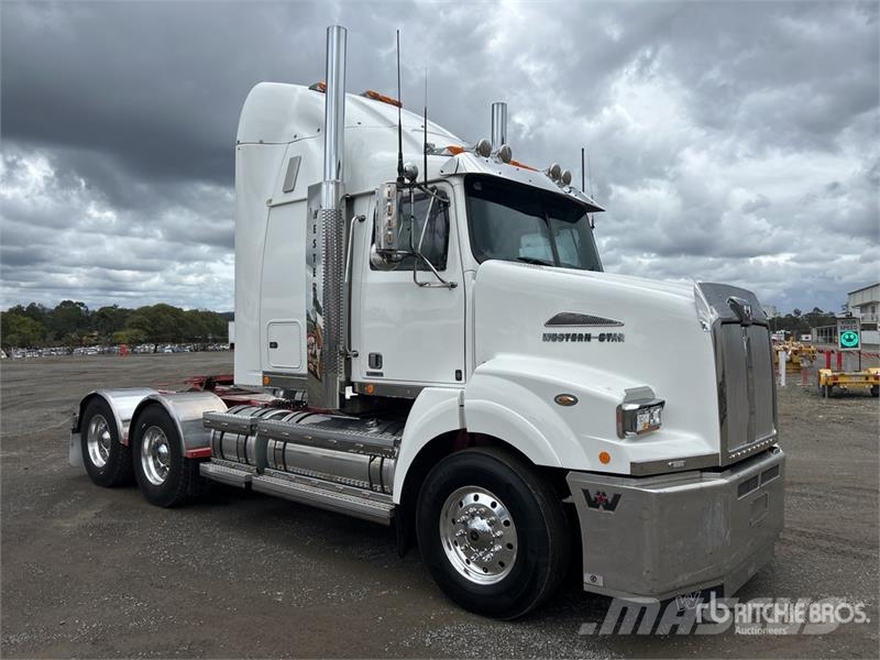 Western Star 5864SS 6x4 T/A Sleeper Truck Tractor Cavalos mecânicos