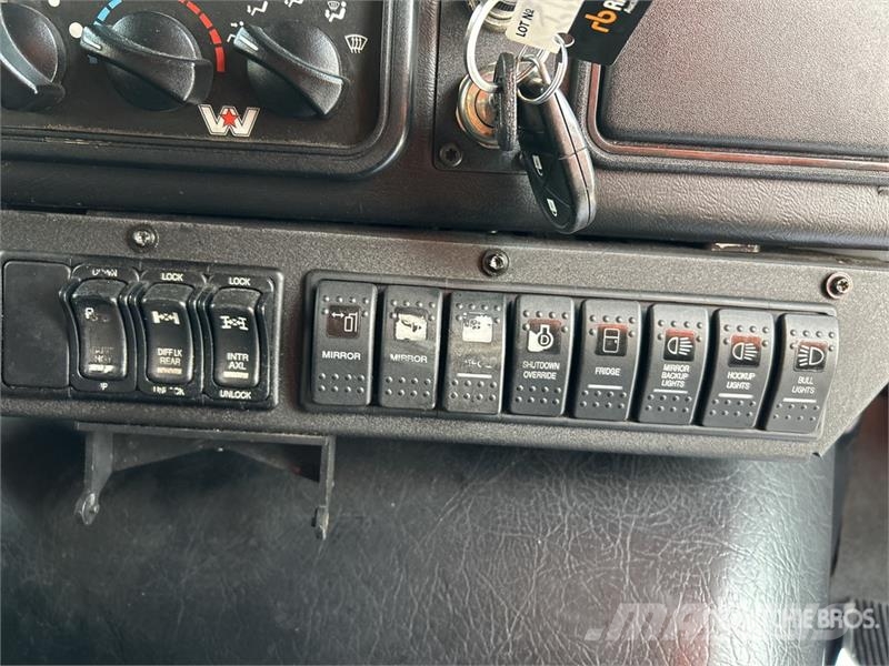 Western Star 5864SS 6x4 T/A Sleeper Truck Tractor Trekkers