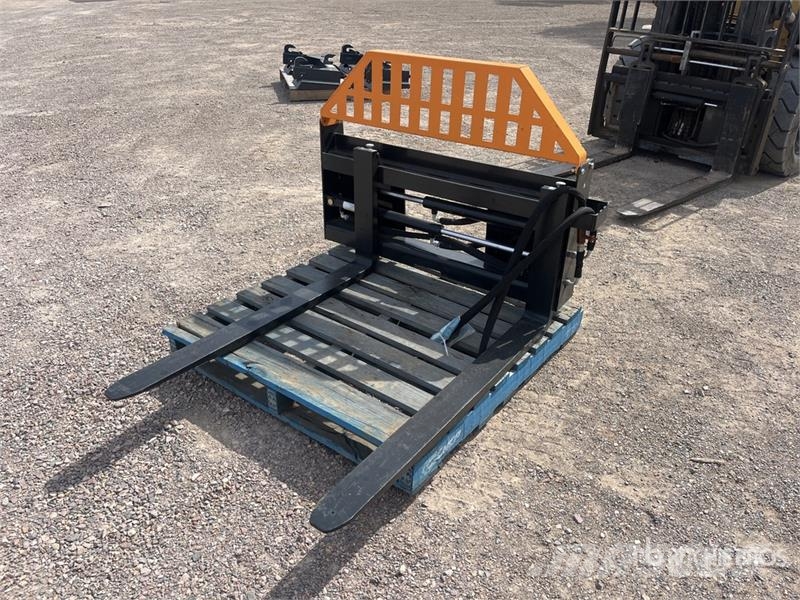  Wolverine PFA-11-3300G 1500 mm Skid Steer Forks (U Vilice