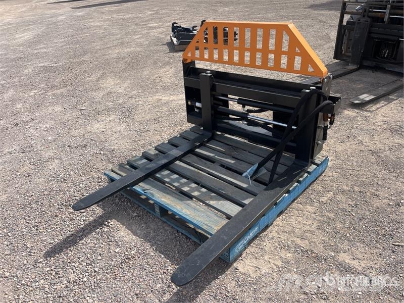  Wolverine PFA-11-3300G 1500 mm Skid Steer Forks (U Vilice