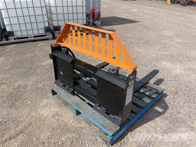  Wolverine PFA-11-3300G 1500 mm Skid Steer Forks (U Vilice