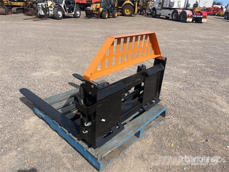  Wolverine PFA-11-3300G 1500 mm Skid Steer Forks (U Vilice