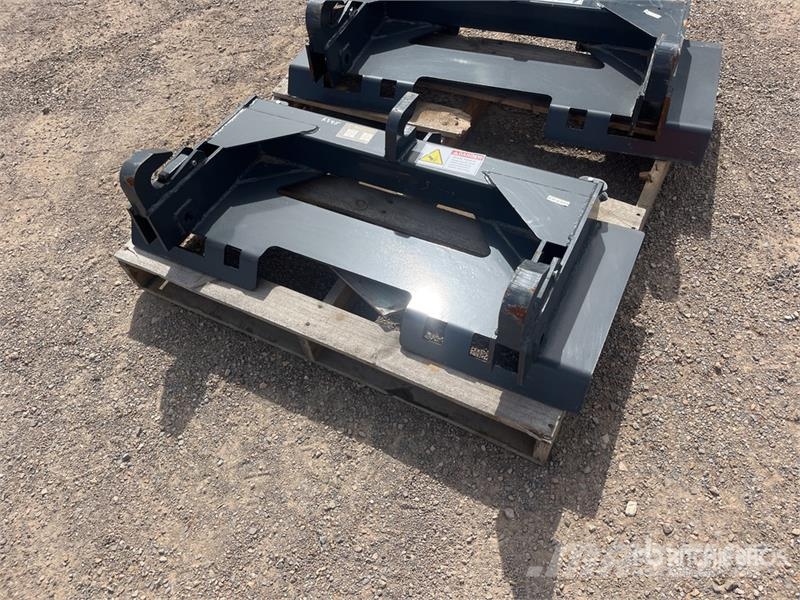  Wolverine PT1602C 1100 mm Skid Steer 3-Point Adapt Other components