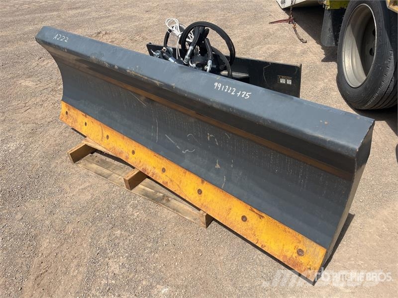 Wolverine SWDB-11-84W 2140 mm Skid Steer Dozer (Un Daske / noževi