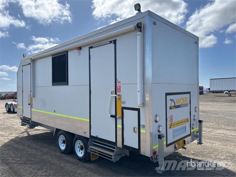 Work Caravans Series 7 6.9 m T/A Site Travel Trai Muut perävaunut
