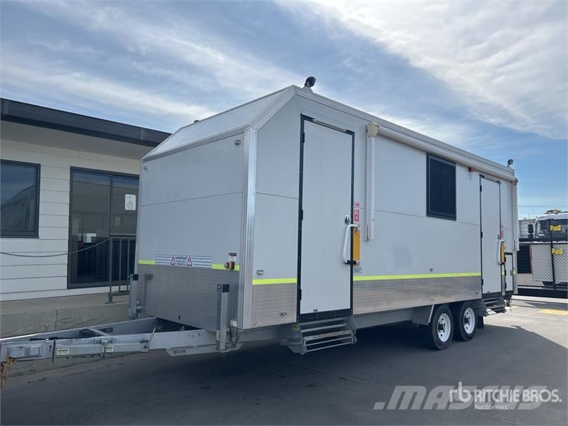 Work Caravans Series 7 Job Site Box Other components