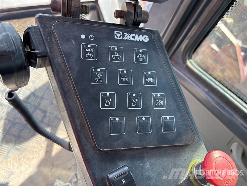 XCMG XS123 Smooth Drum Compactor Valjci sa jednim bubnjem