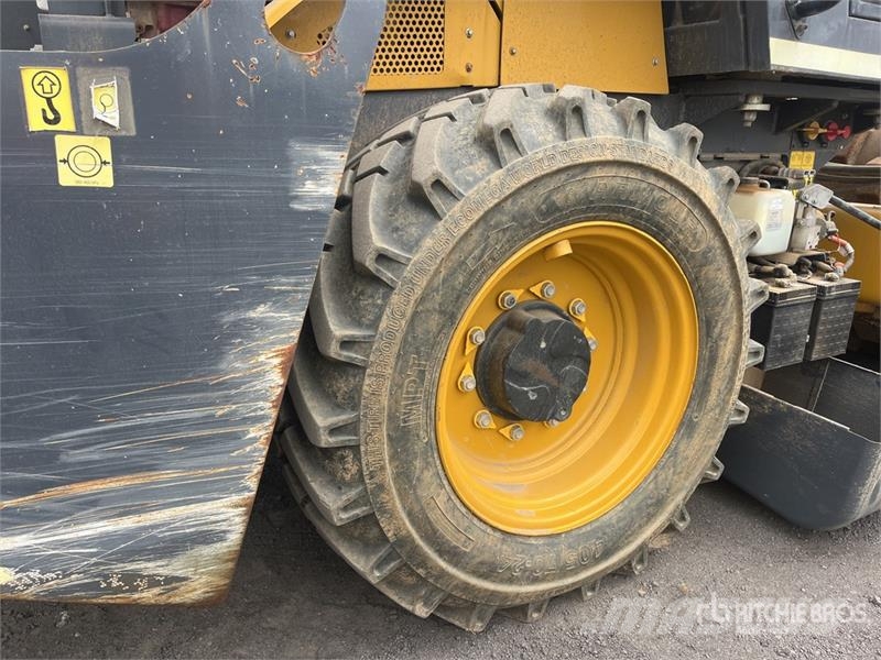 XCMG XS83PD Padfoot Drum Compactor Οδοστρωτήρες μονού κυλίνδρου
