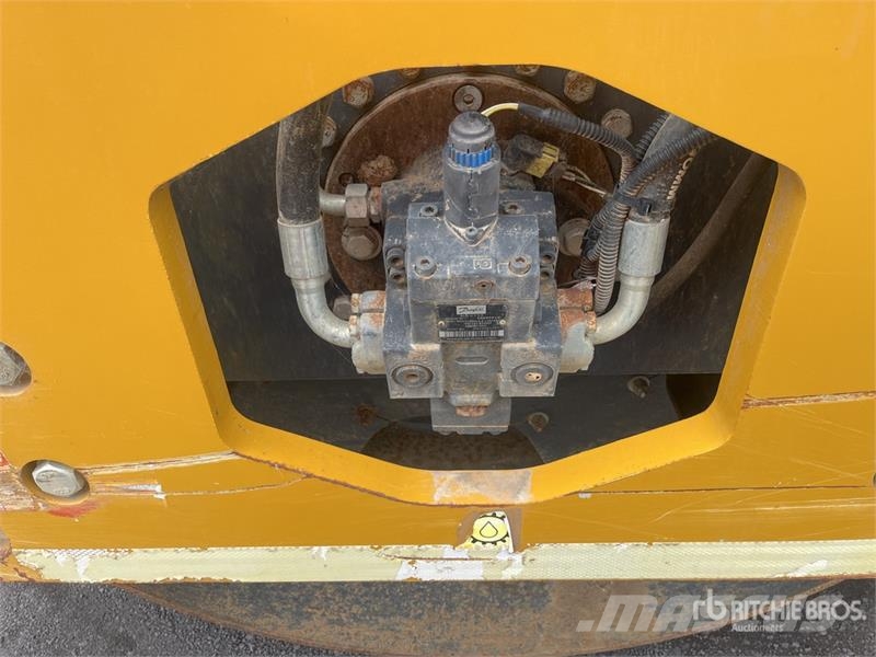 XCMG XS83PD Padfoot Drum Compactor Οδοστρωτήρες μονού κυλίνδρου