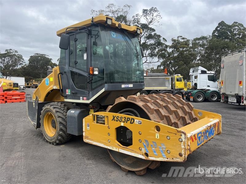XCMG XS83PD Padfoot Drum Compactor Οδοστρωτήρες μονού κυλίνδρου