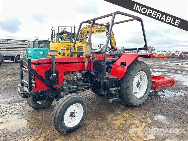 Zetor 7211 2WD Tractor (Inoperable) Tractors