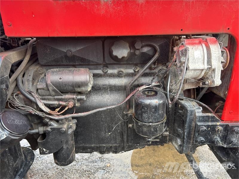 Zetor 7211 2WD Tractor (Inoperable) Tractors