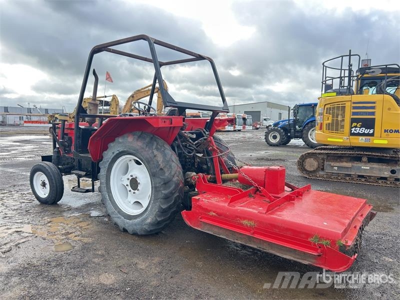 Zetor 7211 2WD Tractor (Inoperable) Tractors