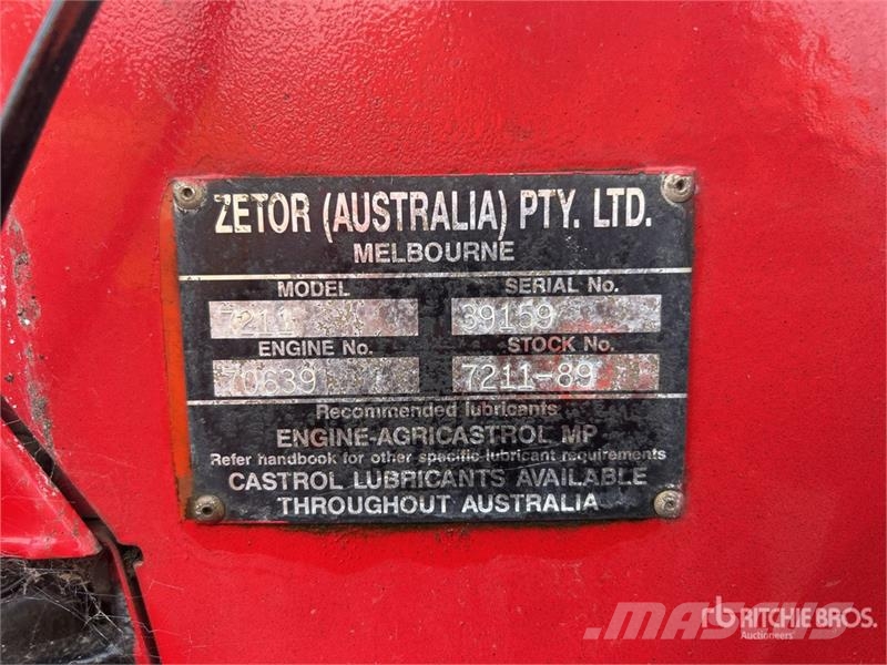 Zetor 7211 2WD Tractor (Inoperable) Tractors