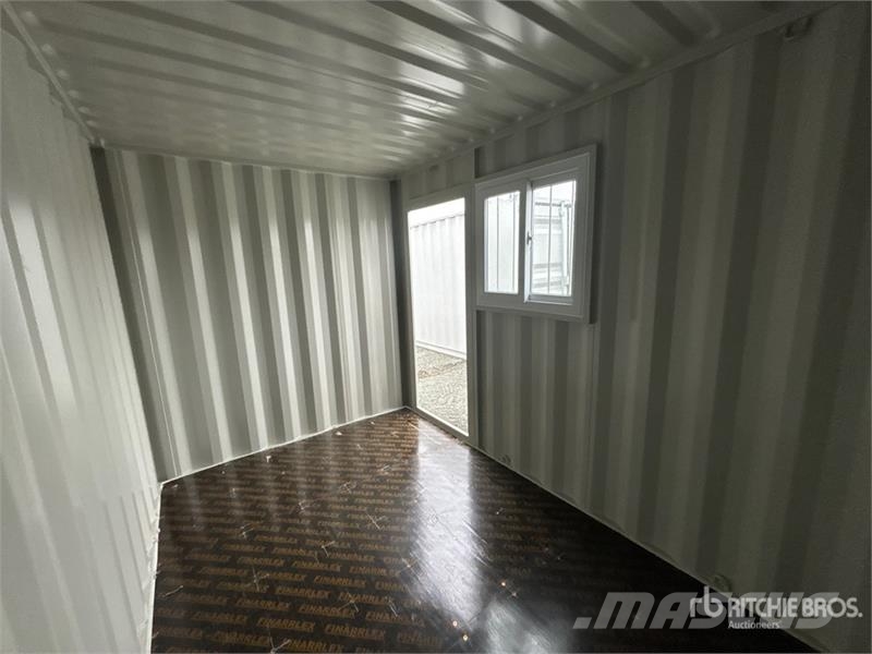  12 ft H 8'2" W 7'5" Storage Container Контейнери для зберігання