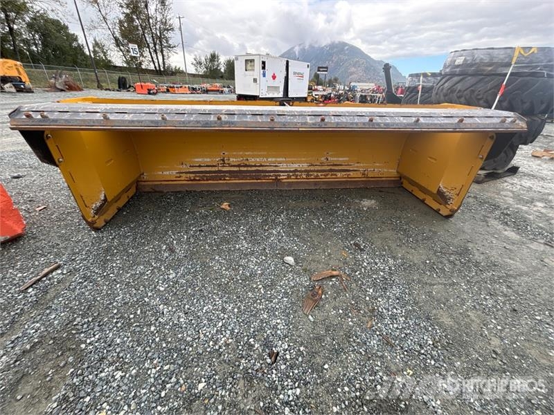 120 in Skid Steer Snow Pusher Schneeschilde und -pflüge