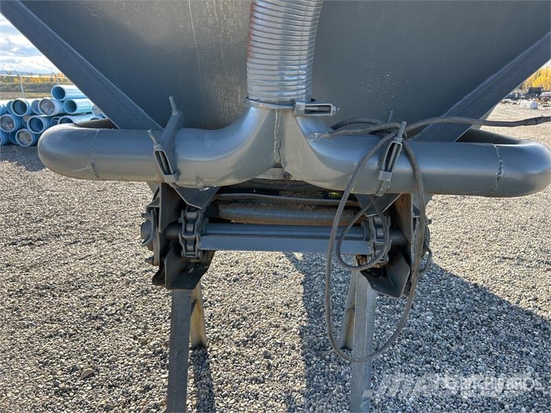  14 ft Salt Spreader Sand- og saltspredere