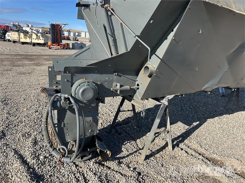  14 ft Salt Spreader Sand- og saltspredere