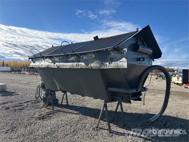  14 ft Salt Spreader Sand- og saltspredere