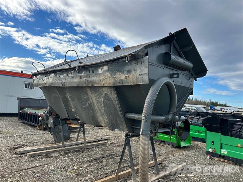 14 ft Salt Spreader Sand- og saltspredere