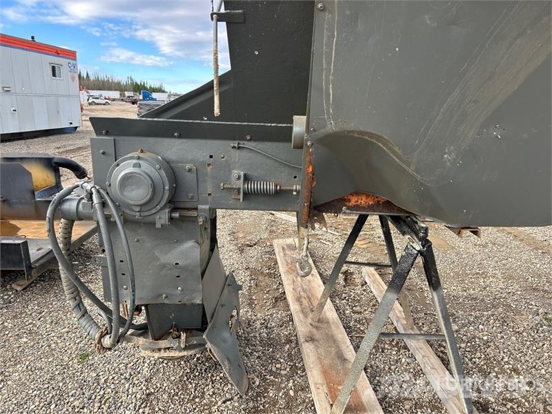 14 ft Salt Spreader Sand- og saltspredere