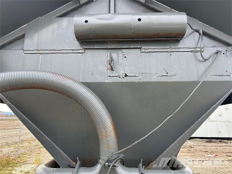 14 ft Salt Spreader Sand- og saltspredere